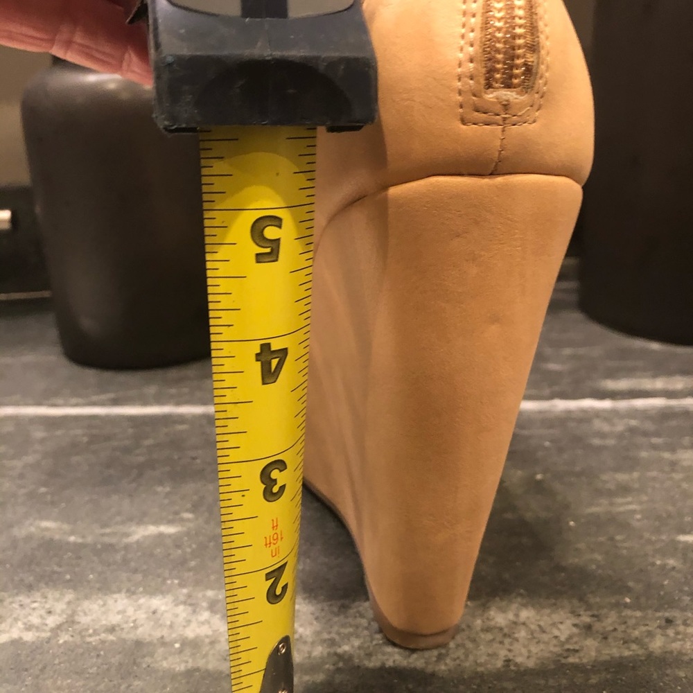 BCBG Generation Shoes - Picture 9 of 9